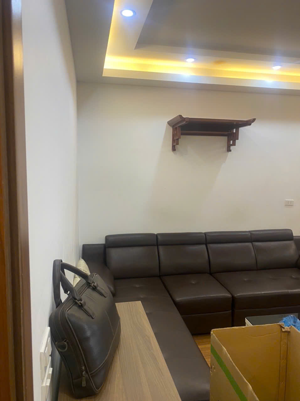 Cho thuê căn hộ chung cư K35 70m2, 2 ngủ, 12 Triệu Full đồ, ở gđ, nhóm ngoan - Ảnh 1